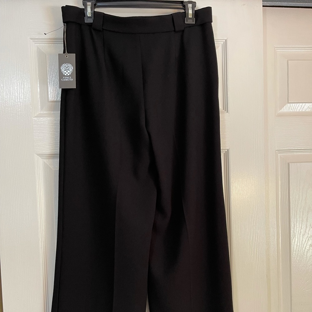 Vince Camuto black long pants. Belt